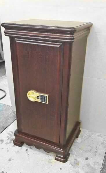 Эксклюзивный сейф для денег карат 90 TD EL-Z1